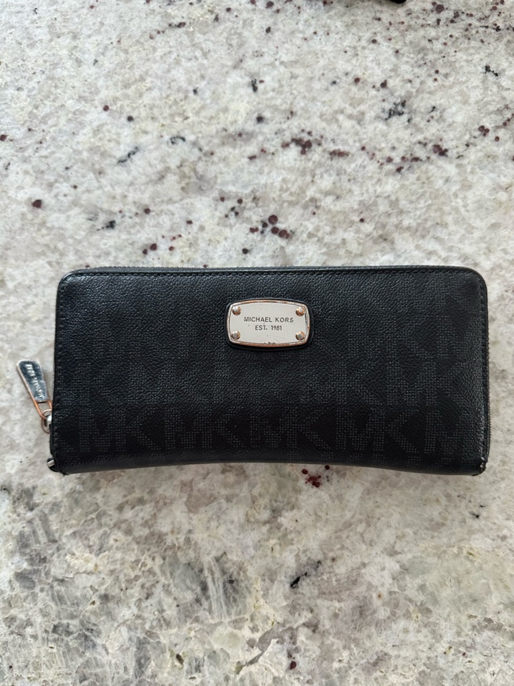 Michael Kors Jet Set Travel Continental Wallet Saffiano Leather Silver Hardware